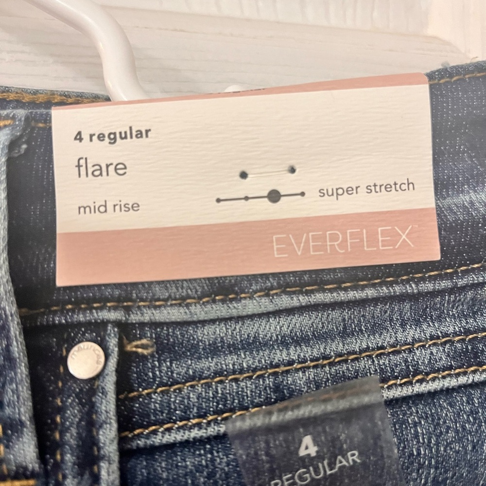Everflex Mid Rise Flare Jeans by Maurices. New with tags. - Picture 3 of 4